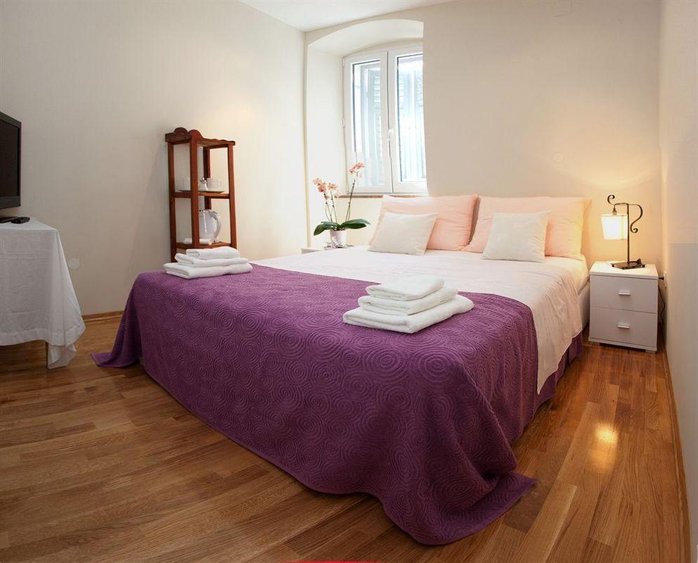 Split Apartments Peric Экстерьер фото