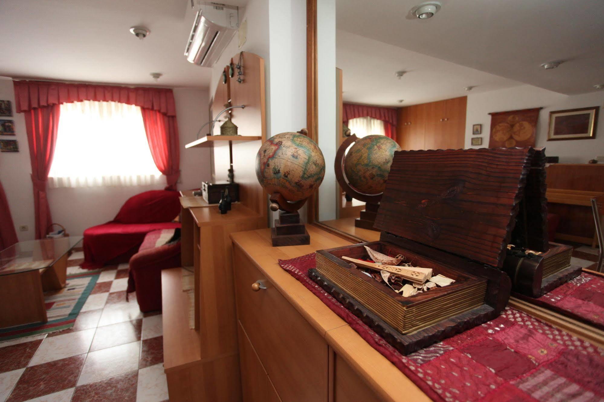 Split Apartments Peric Экстерьер фото