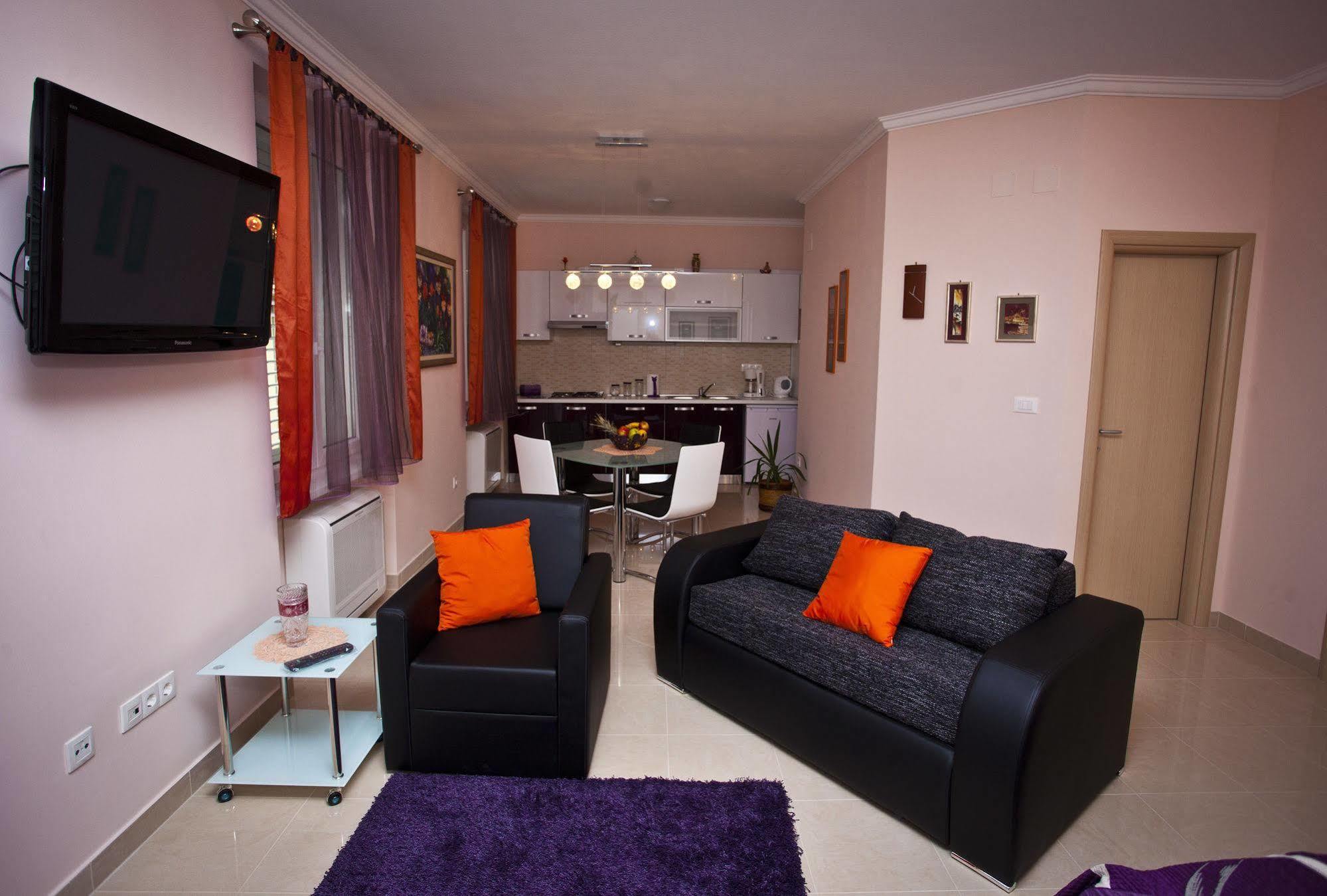 Split Apartments Peric Экстерьер фото