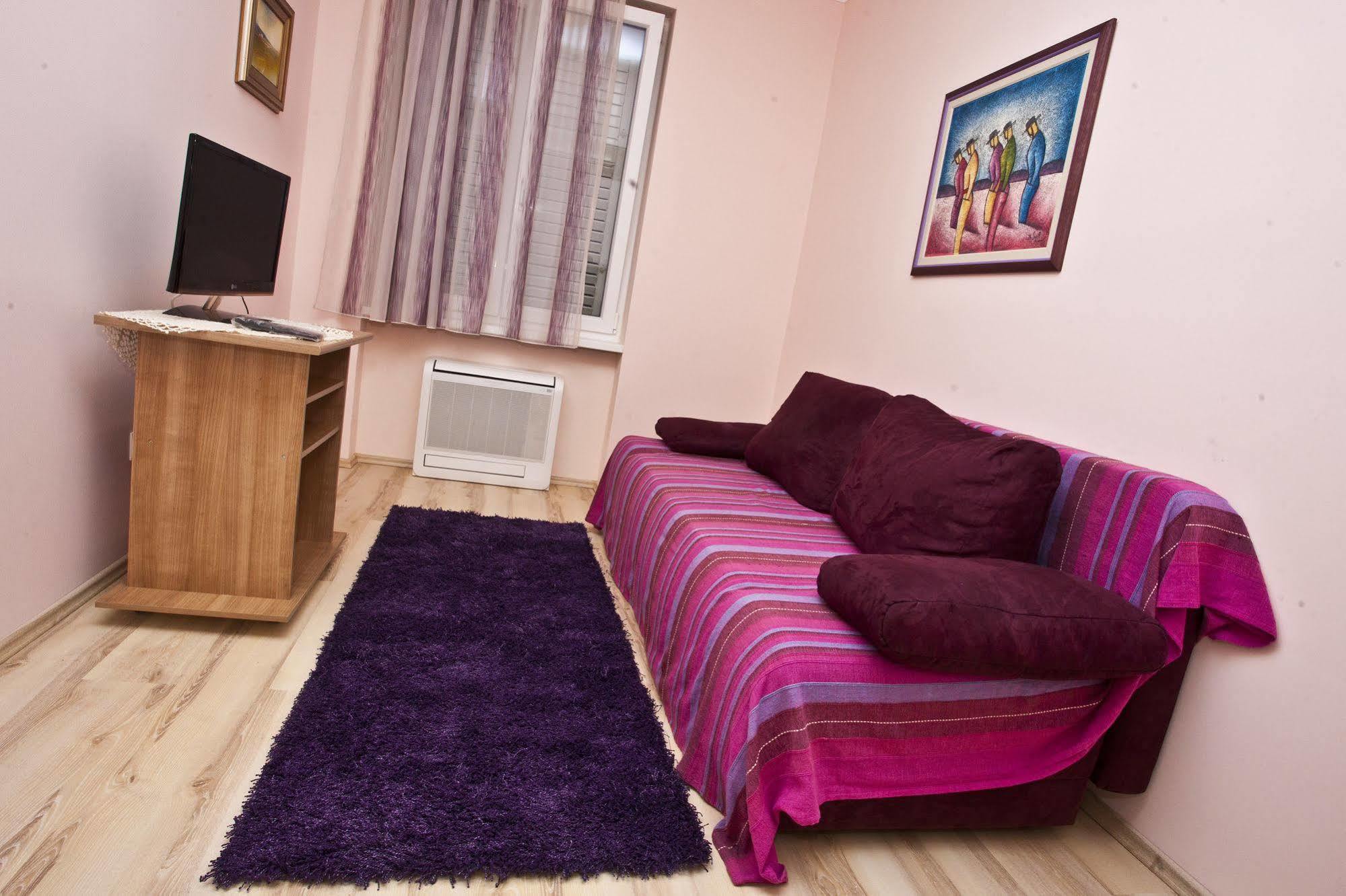 Split Apartments Peric Экстерьер фото