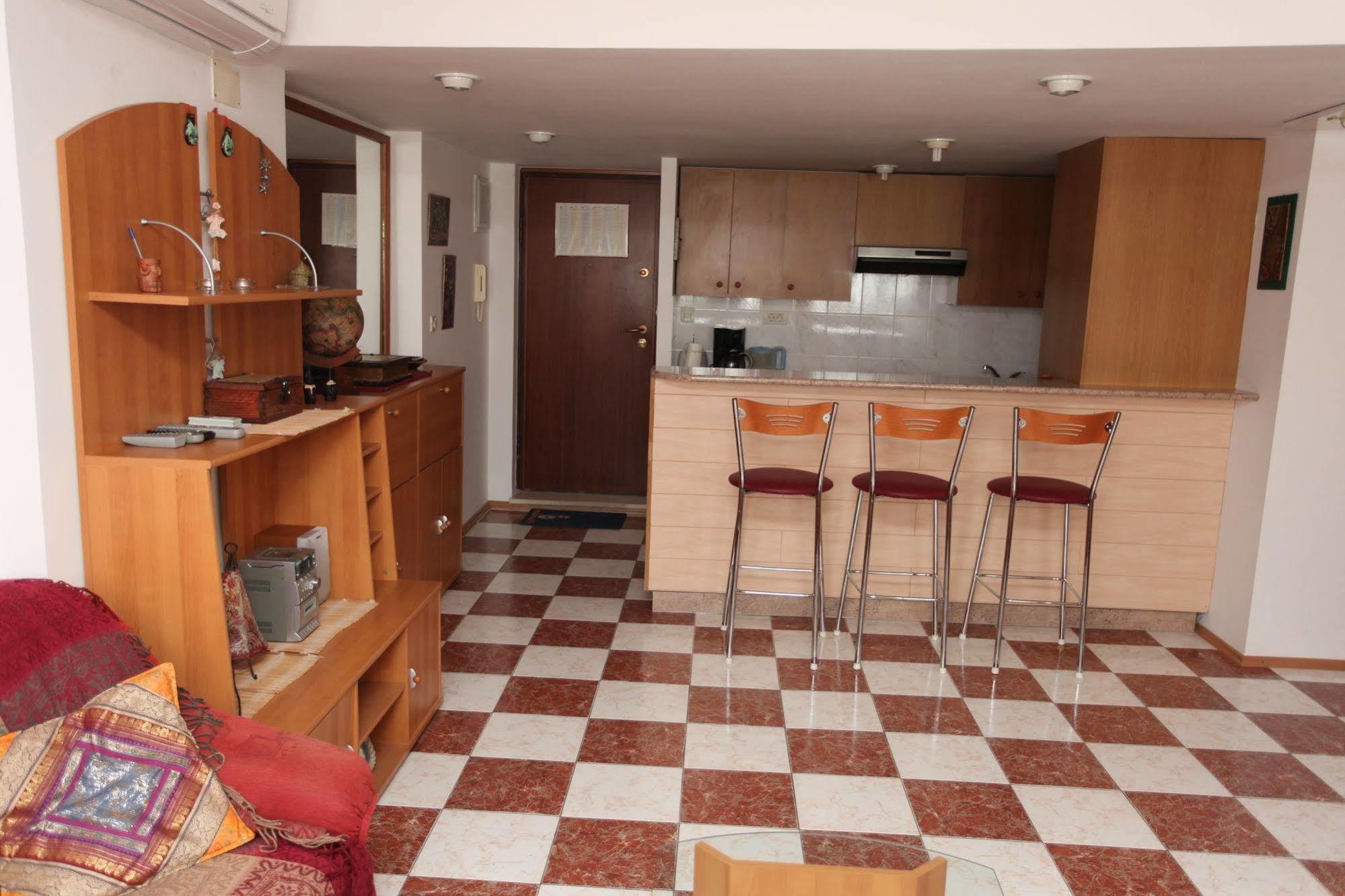Split Apartments Peric Экстерьер фото