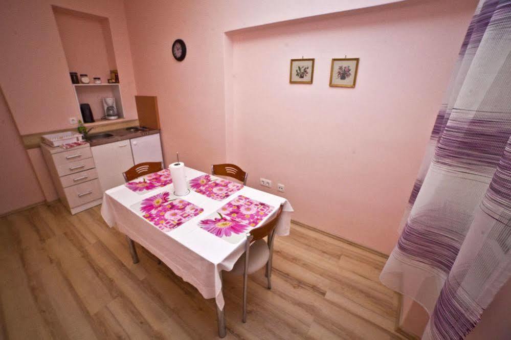 Split Apartments Peric Экстерьер фото