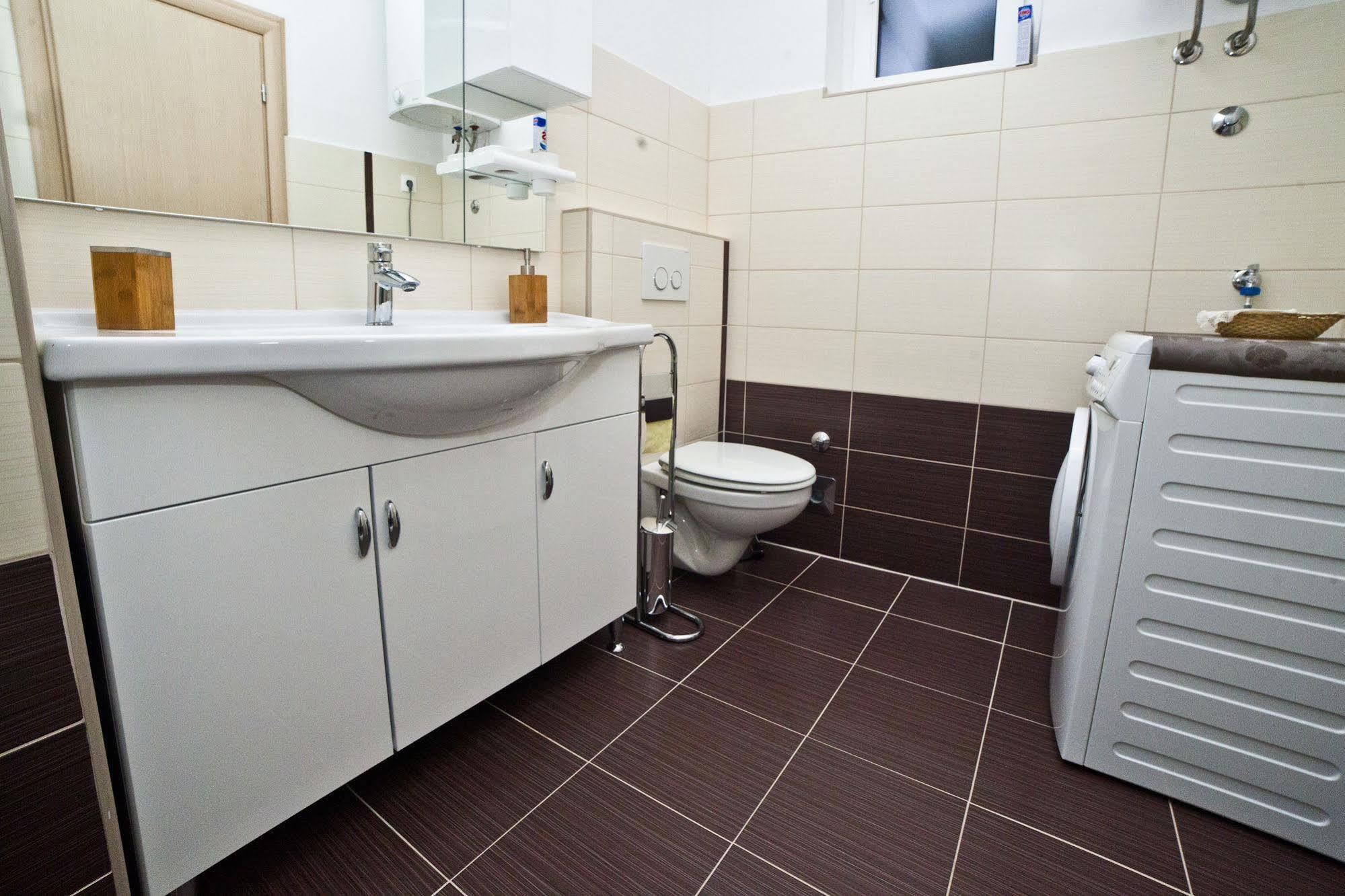 Split Apartments Peric Экстерьер фото