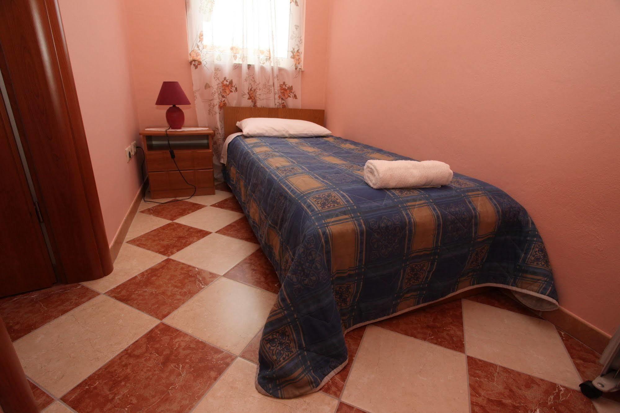 Split Apartments Peric Экстерьер фото